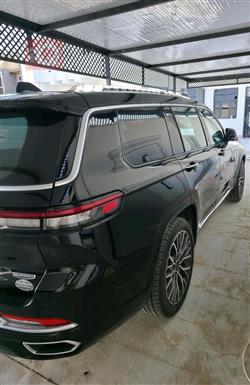 جیپ L گراند شیرۆکی